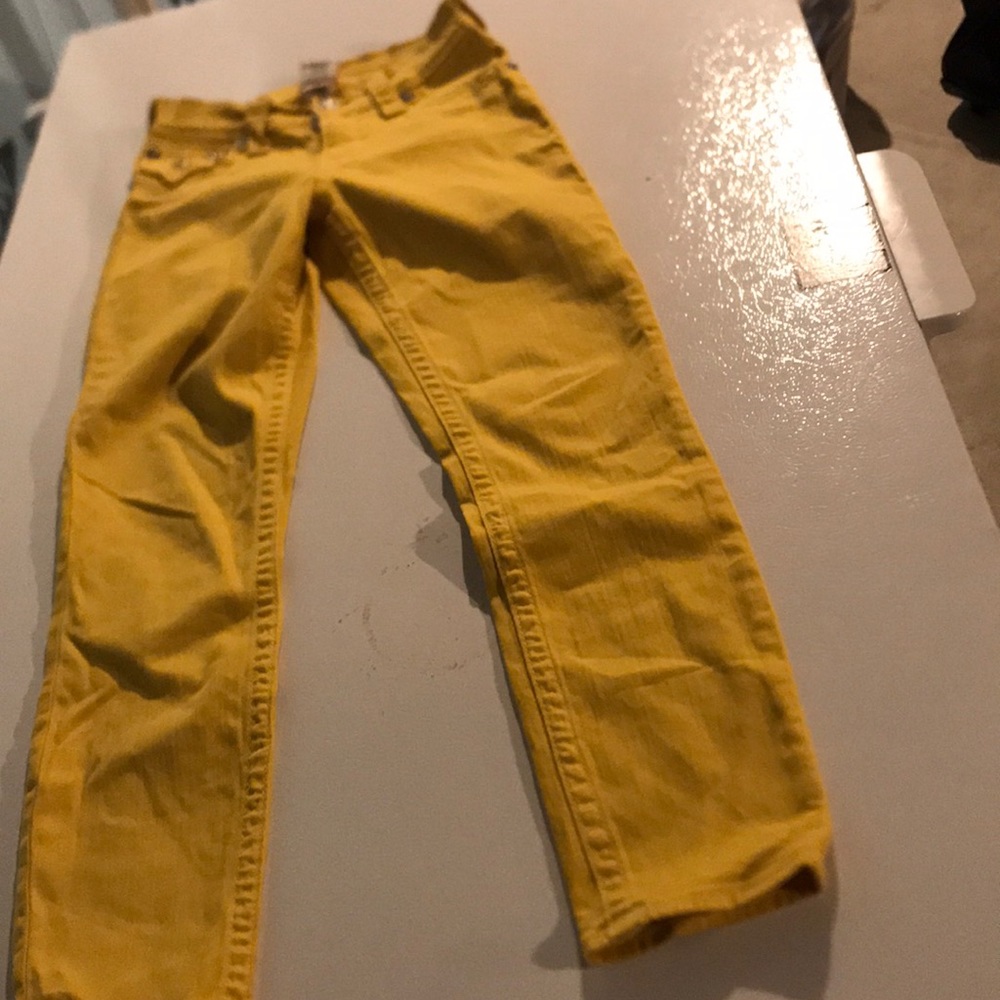 True religion mustard size 24
